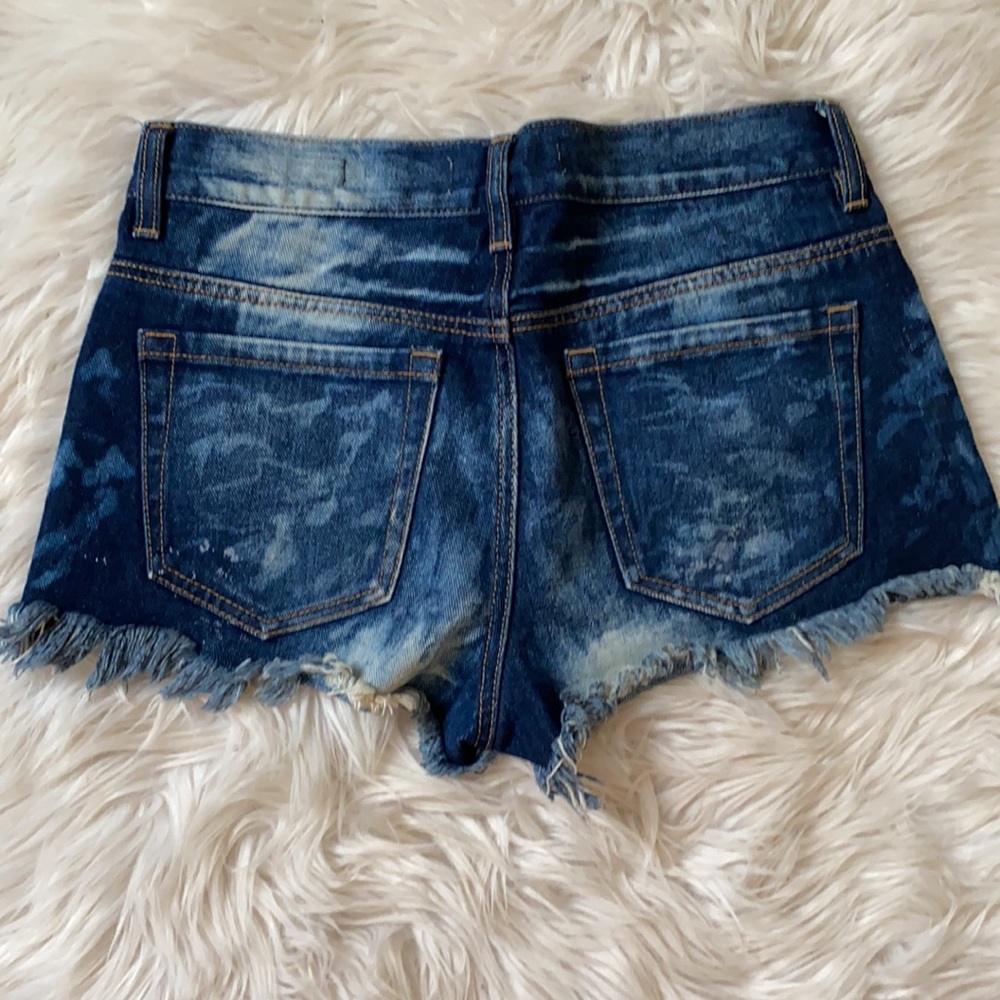 Bullhead shorts - Picture 2 of 3